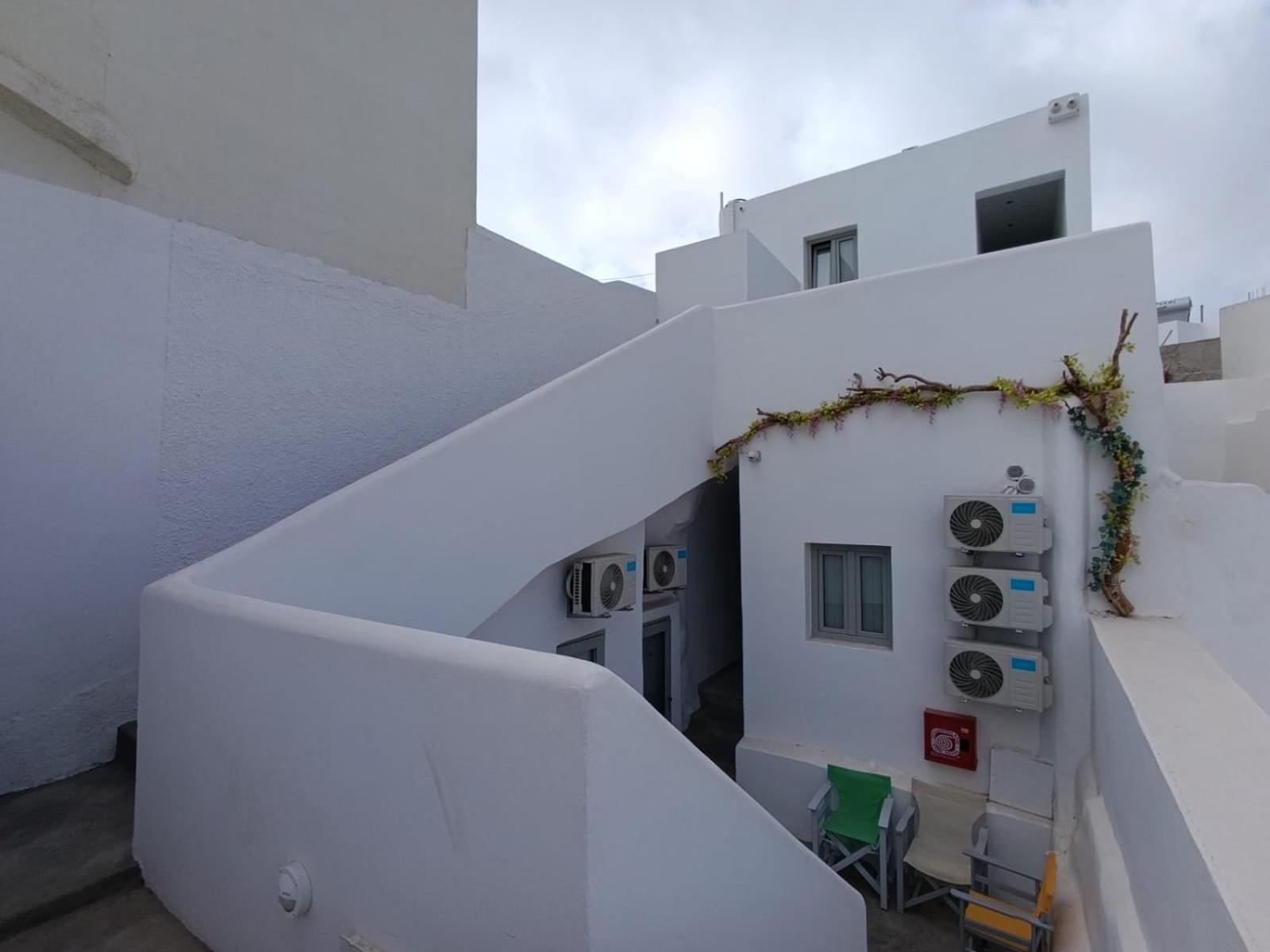 Fira Comfort Rooms Dış mekan fotoğraf