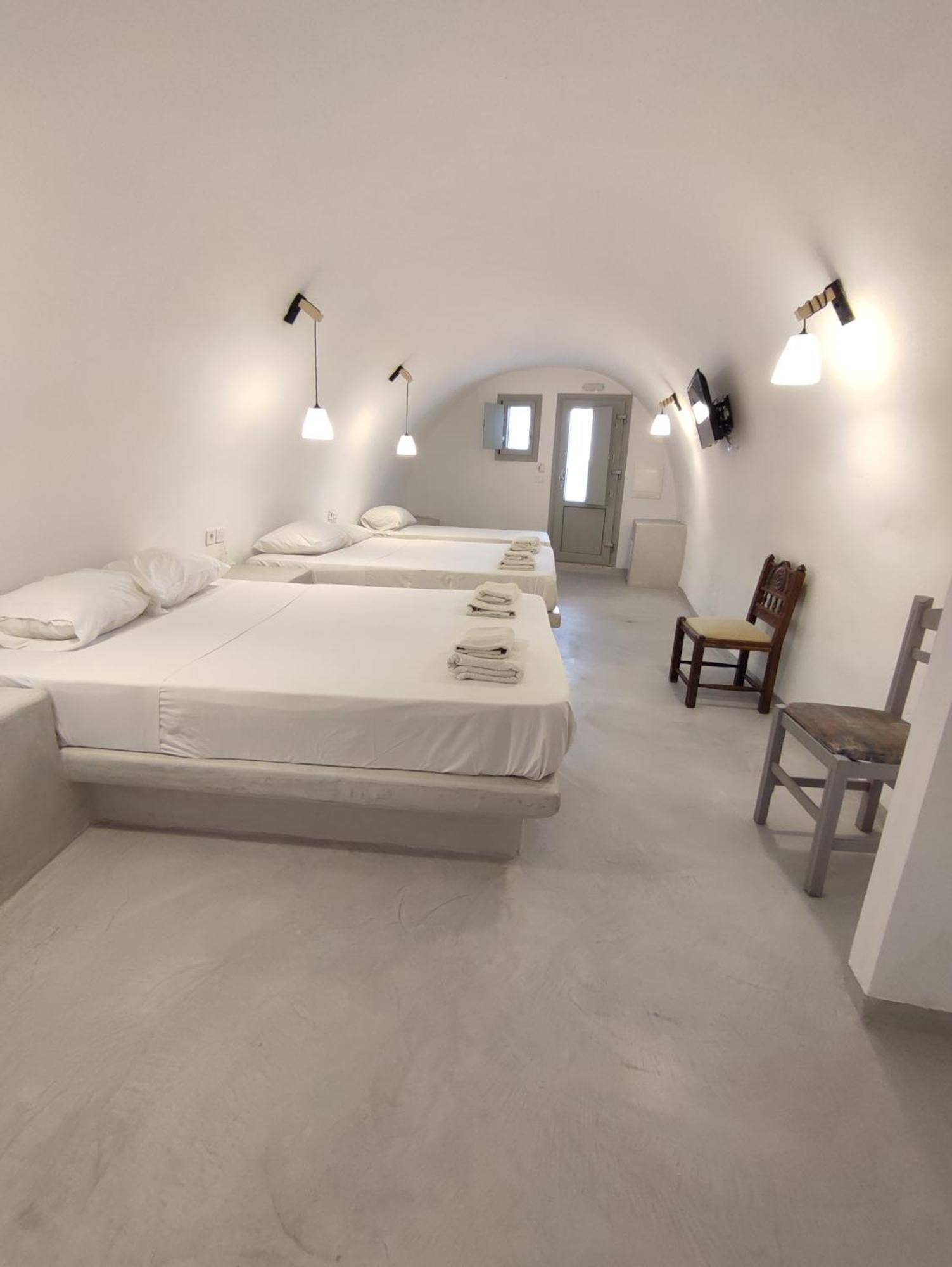 Fira Comfort Rooms Dış mekan fotoğraf