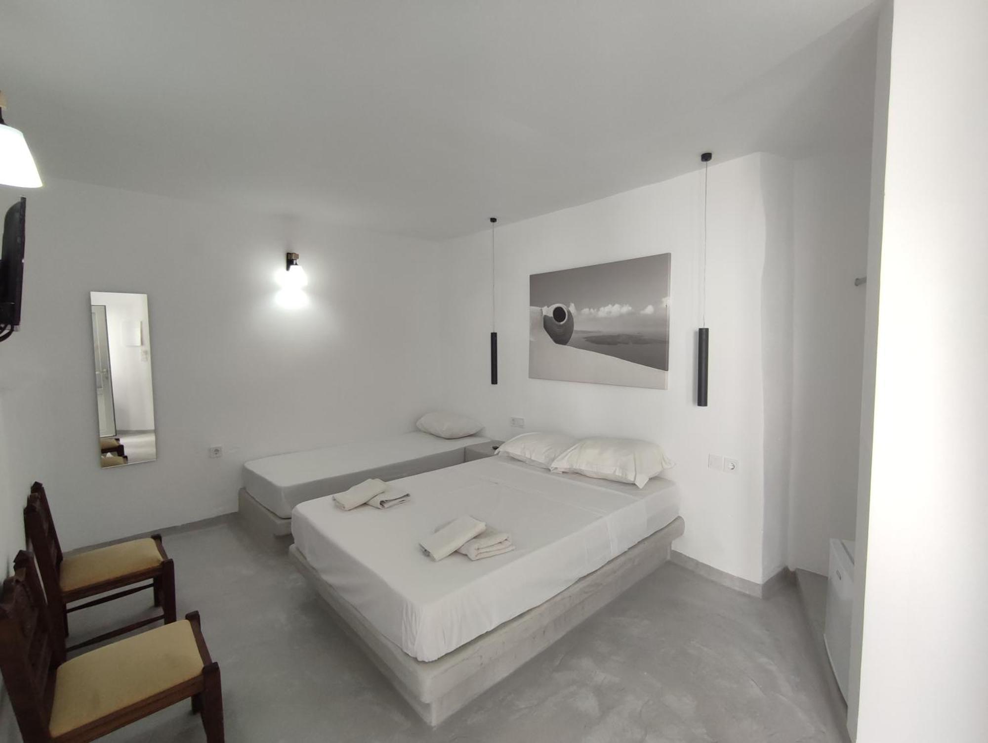 Fira Comfort Rooms Dış mekan fotoğraf